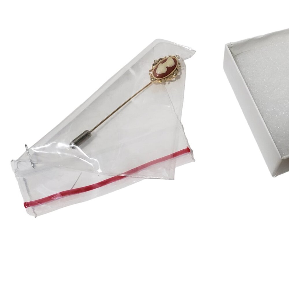 Hat Pin Vintage Cameo Ornate Gold Tone Stick Pin